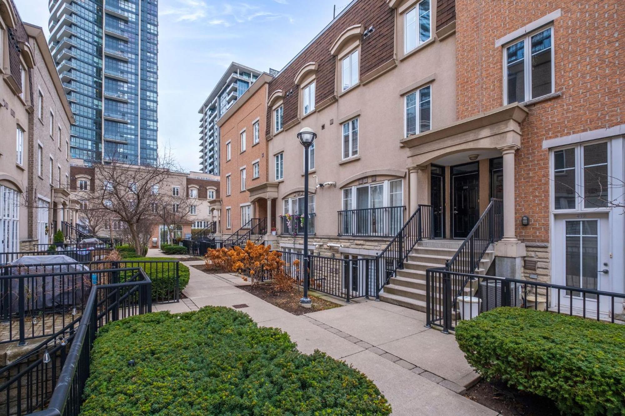 Liberty Village Townhouse Toronto Exterior foto